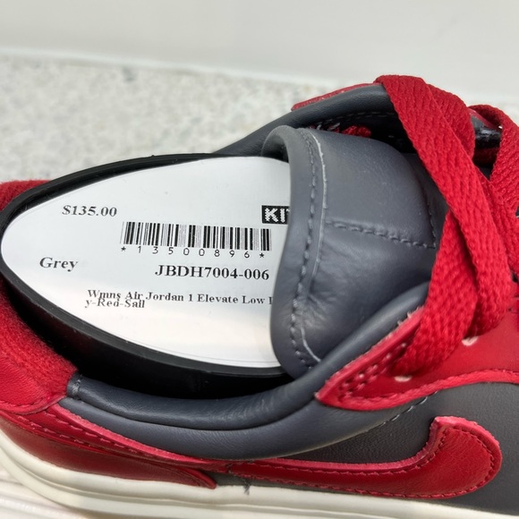 AIR JORDAN NIKE never worn! - Picture 2 of 4